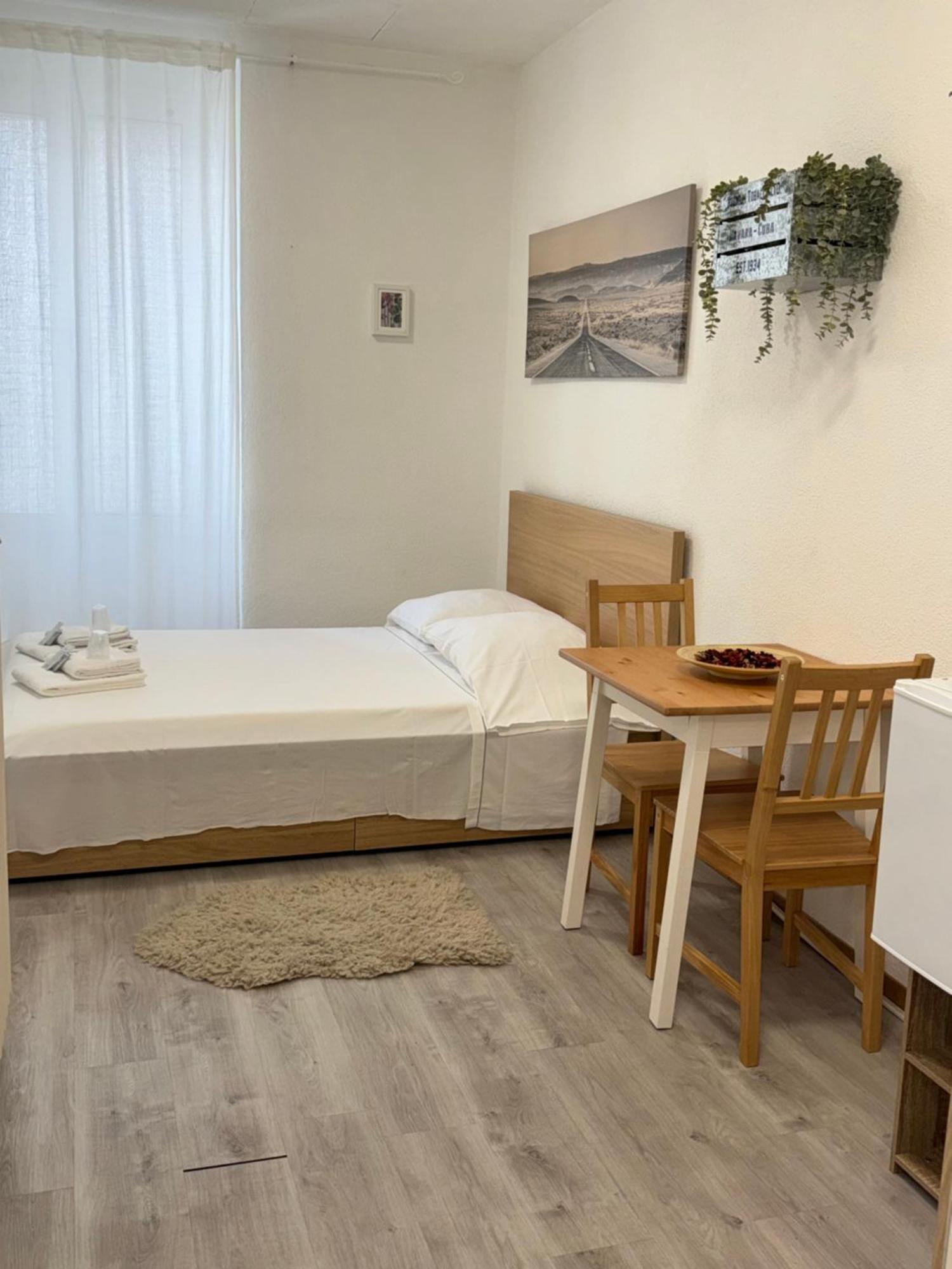 Hotel Leon D'Or Белинцона Екстериор снимка
