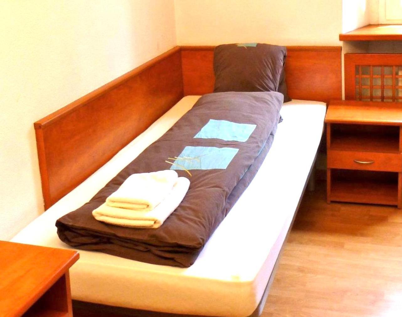 Hotel Leon D'Or Белинцона Екстериор снимка